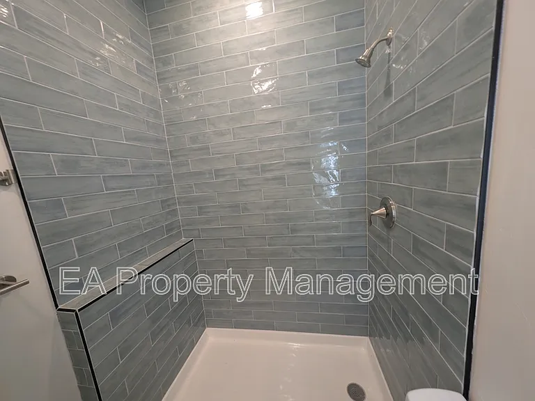 816 1/2 13th St NW — Photo 15