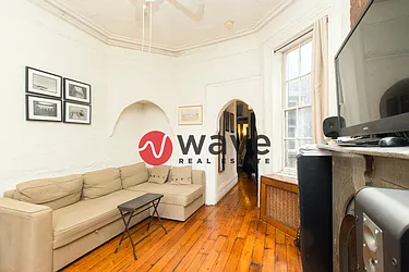 Rented by Wave Real Estate Group