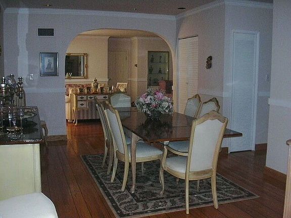 Formal Dining Rm