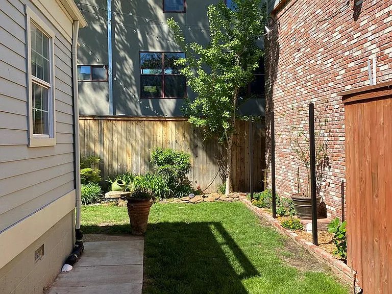 1515 S Carson Ave — Photo 40