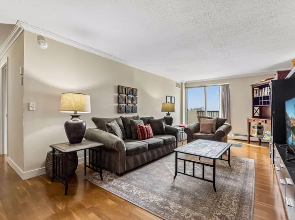 2800 W 44th St Unit 603, Minneapolis, MN 55410