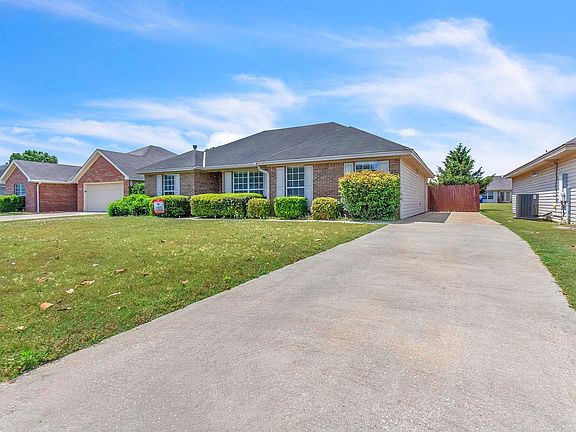 5th image of 315 Cotton Lakes Blvd