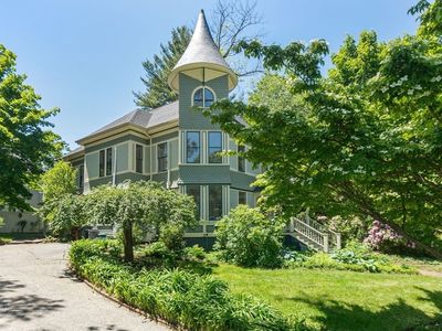 27 Greenleaf St, Amesbury, MA, 01913