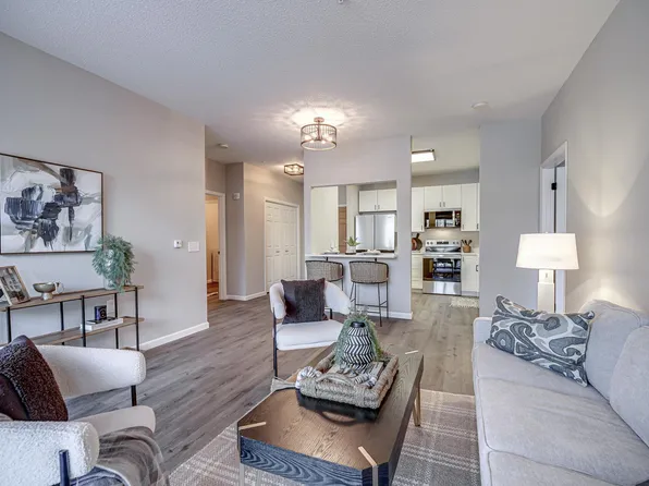 100 Clydesdale Trl APT 115, Hamel, MN 55340