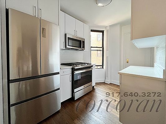 3rd image of 25 W 68th St #7G