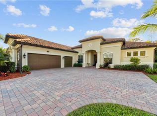 9569 Siracusa Ct, Naples, FL 34113