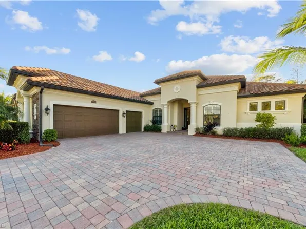 9569 Siracusa Ct, Naples, FL 34113