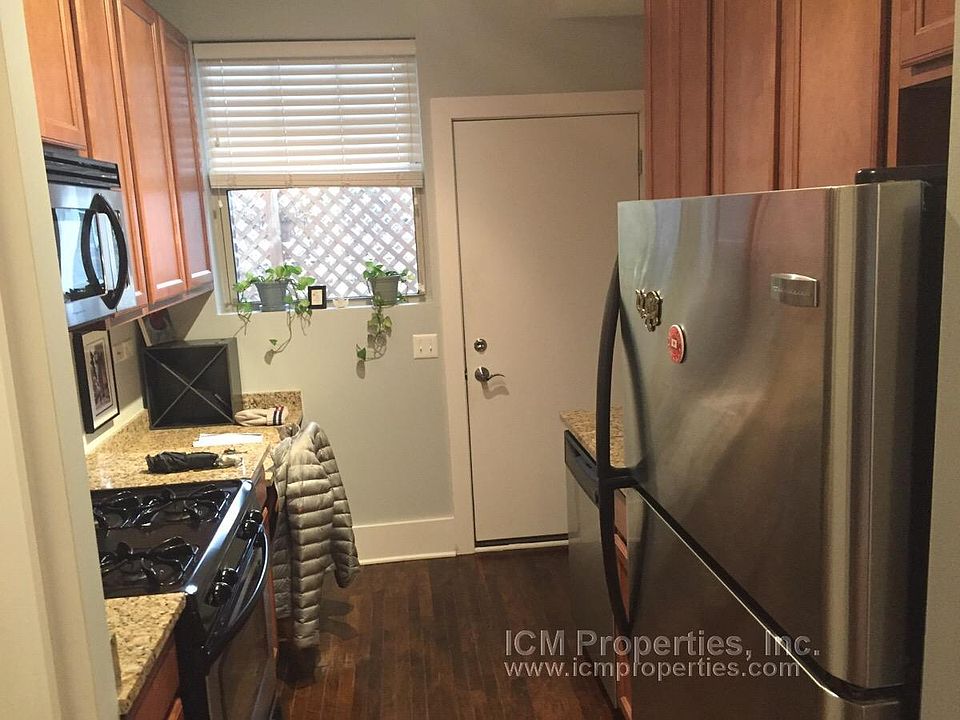 1st image of 1851 W Cornelia Ave #2