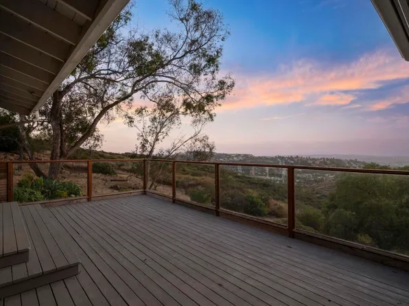 1551 Via Del Corvo, San Marcos, CA 92078