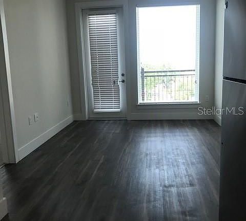 3rd image of 731 Main Ln #1