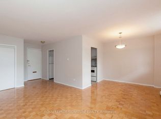 525 Eglinton Ave E #203, Toronto, ON M4P1N5