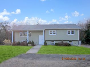 320 Bloomingburg Rd, Middletown, NY