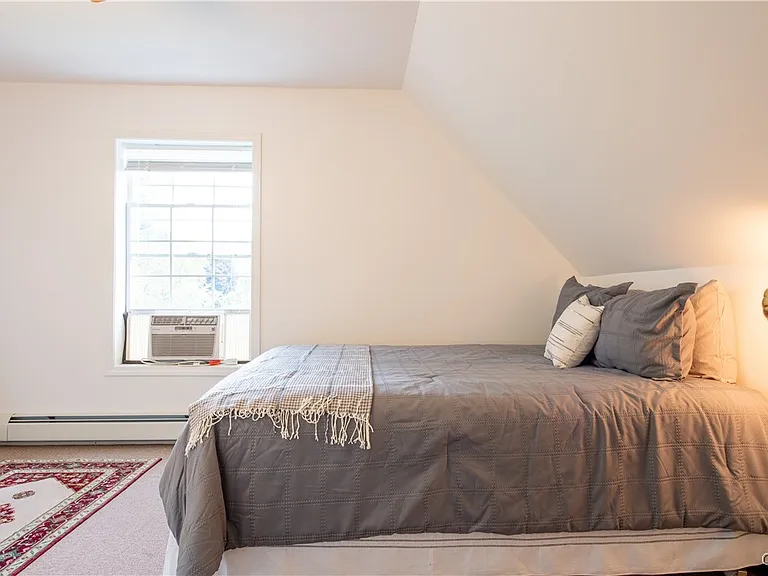 871 Franklin St — Photo 25