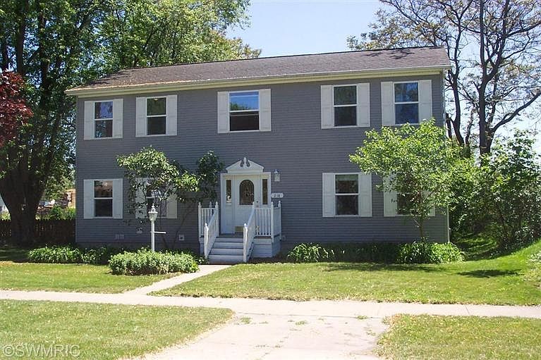 1st image of 218 E Melendy St