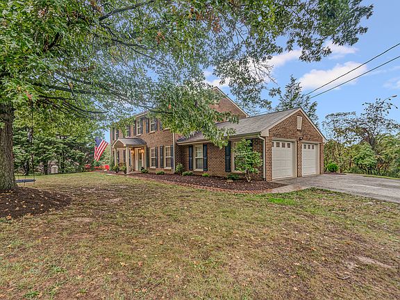 4th image of 2639 Lilly Dr