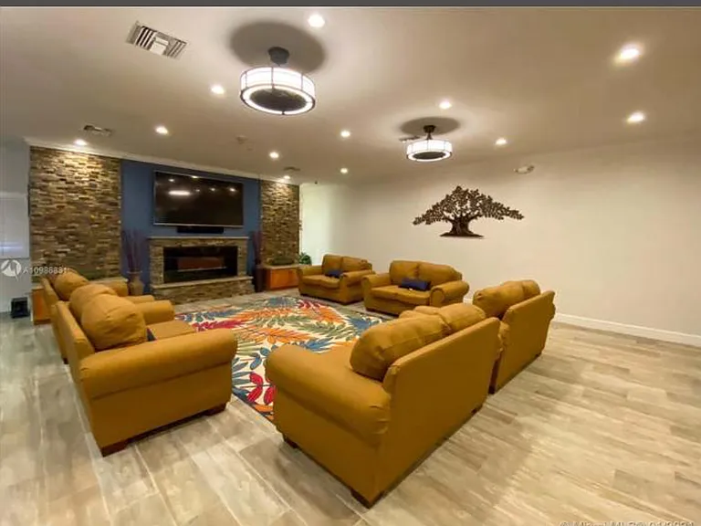 1378 Osprey Ct — Photo 7