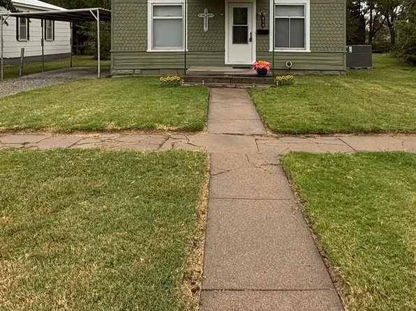 614 Toles Ave, Larned, KS 67550