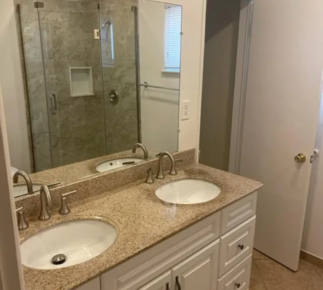 22861 Saticoy St — Photo 4