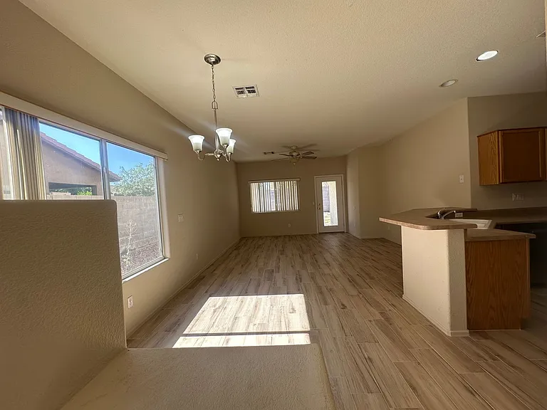 3726 E Longhorn Dr — Photo 7