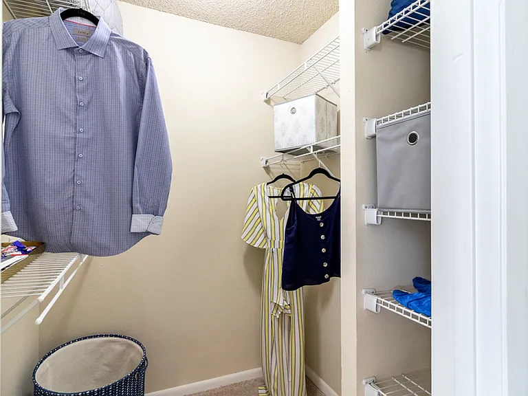Walk-in Closet