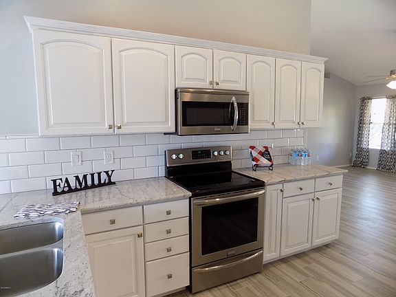 3rd image of 4502 E ROBERT E LEE Street