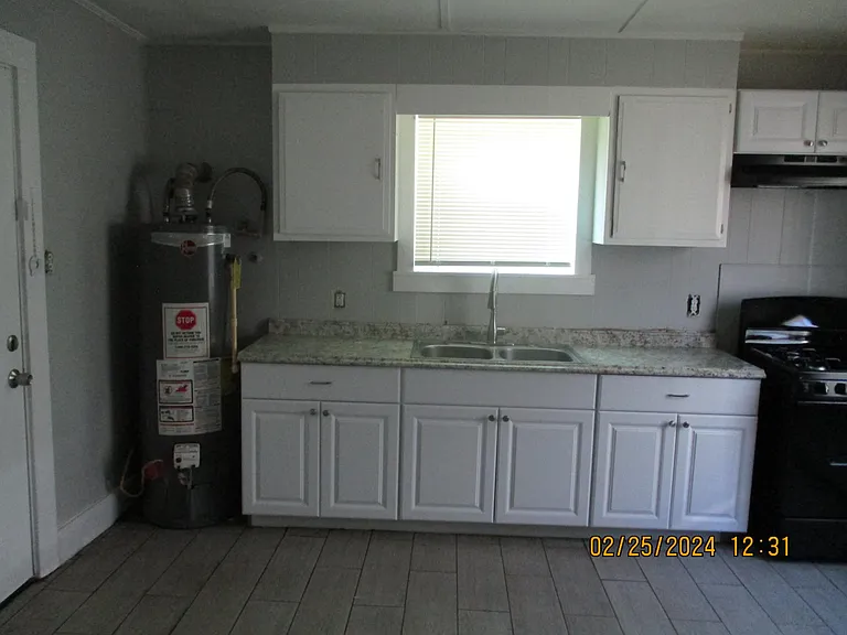 1509 J H Clouser St — Photo 6