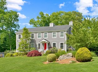 17 Danforth Drive, New Canaan, CT 06840