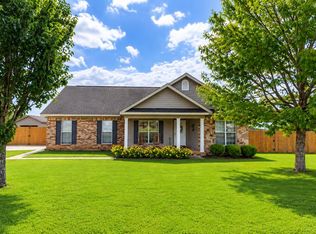 92 Olaff Rd, Cowarts, AL 36321