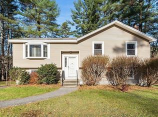 417 Treble Cove Rd, Billerica, MA 01821