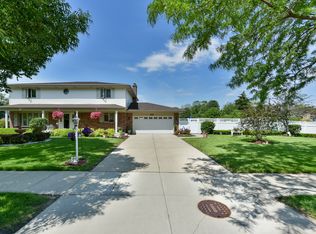 3210 Harrison St, Glenview, IL