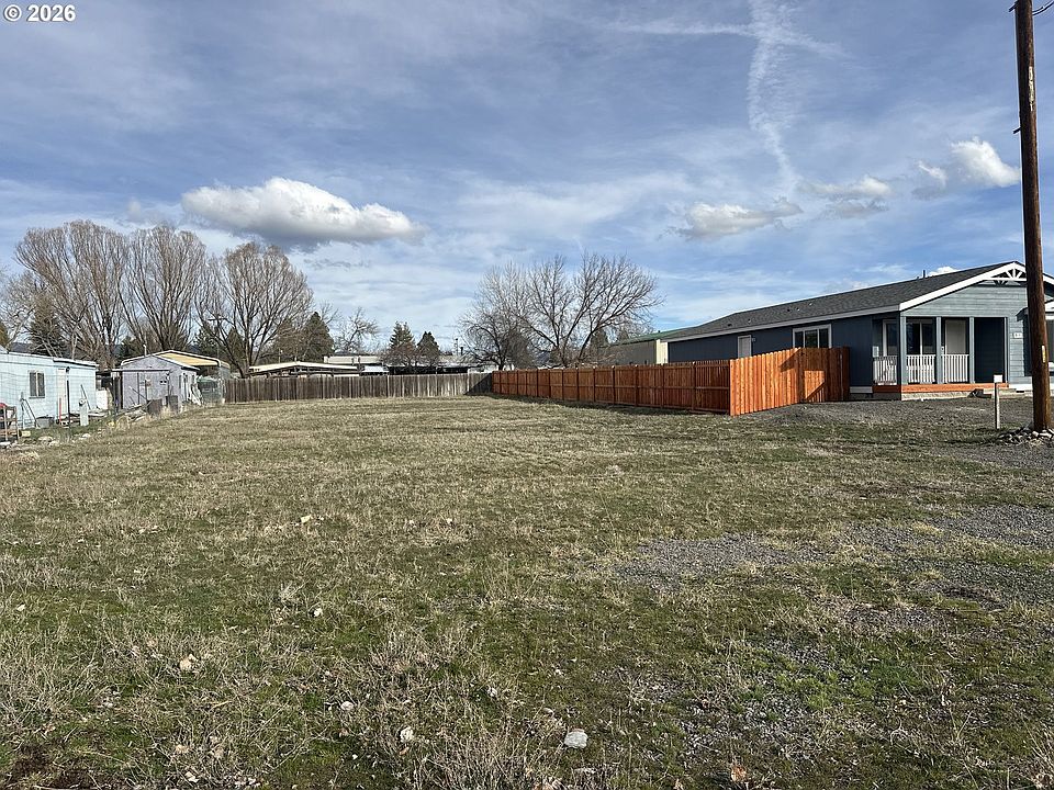 2nd image of S Hall St