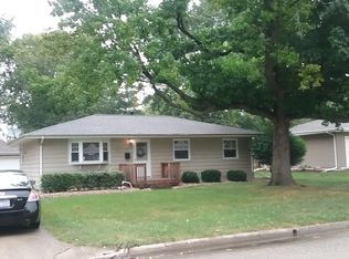 18 Ardith Dr, Normal, IL 61761