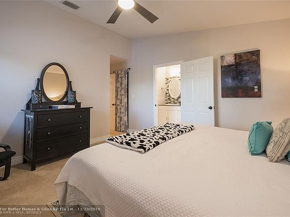 4th image of 801 SE 16th Ct APT 5