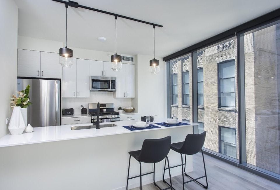 1st image of 132 E Lake St #1239