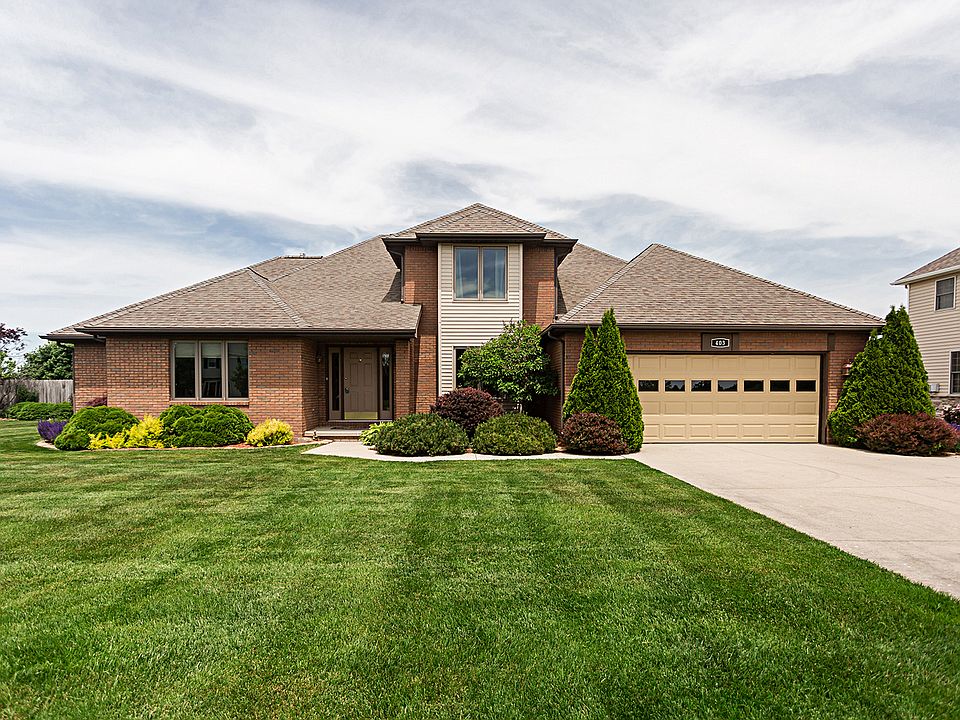 1st image of 403 Riverview Dr