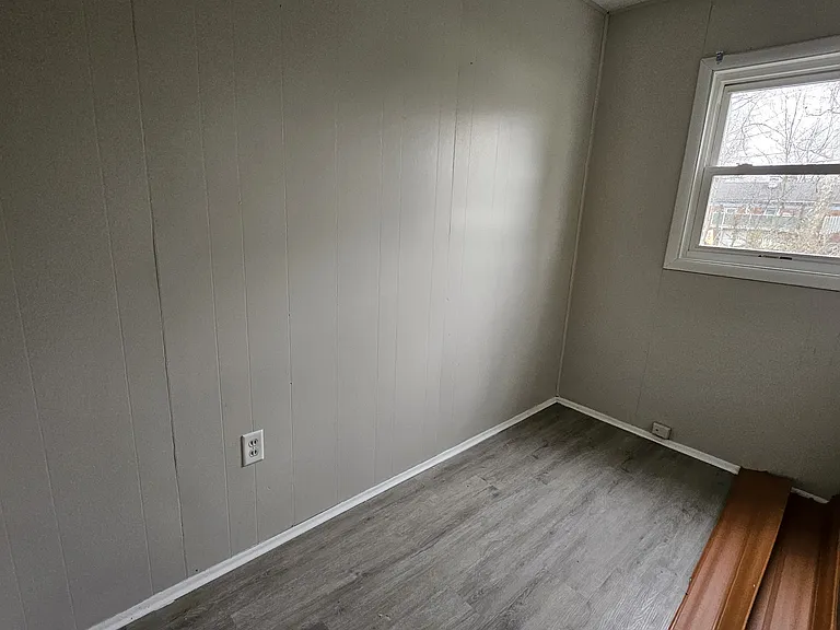 7812 Souter Dr — Photo 12