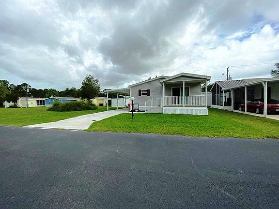 4th image of 6 Lake View Dr