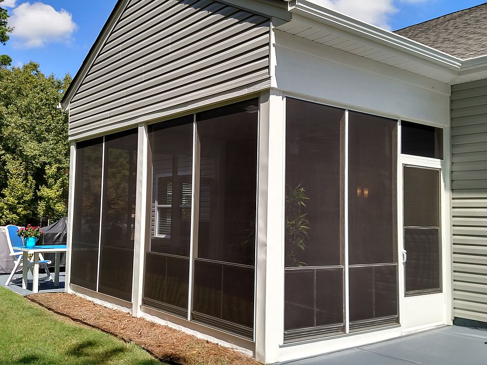 2nd image of 2492 Bergamot St