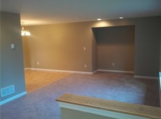 3259 NE McWilliams Rd, Bremerton, WA 98311