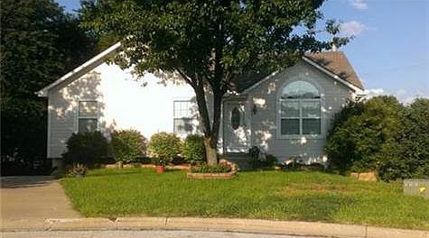 2nd image of 509 SE Chase Ct