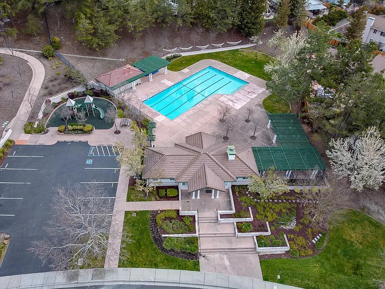 3480 Shadow Creek Dr — Photo 30