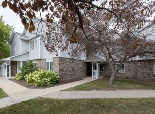 1063 Duckwood Dr APT 105, Eagan, MN 55123