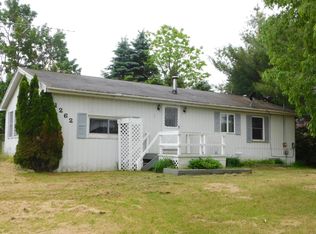 1262 E Monroe St, White Cloud, MI 49349