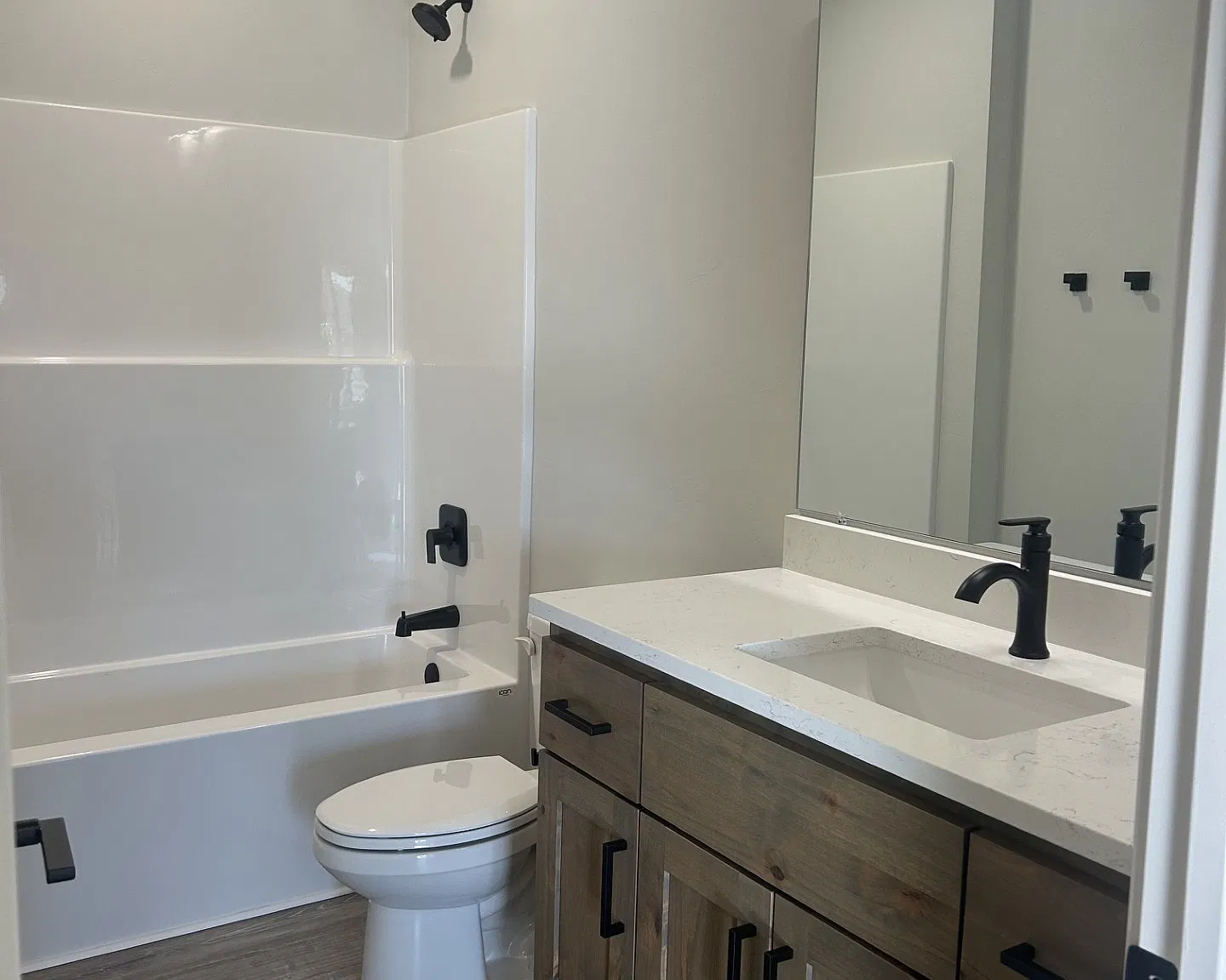 3 bed, 1500 sqft, $2,800 — Photo 3