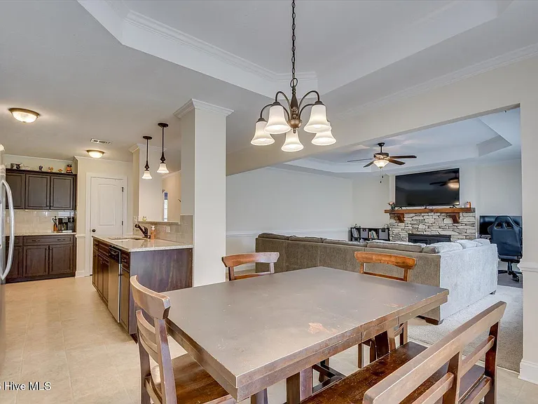 705 Neville St — Photo 11