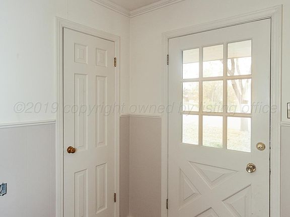 3rd image of 1936 Dogwood Ln