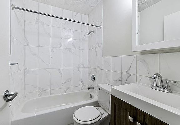 5th image of 1425 Amsterdam Ave APT 4D