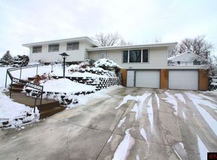 10 Hanten Dr, Mankato, MN 56001