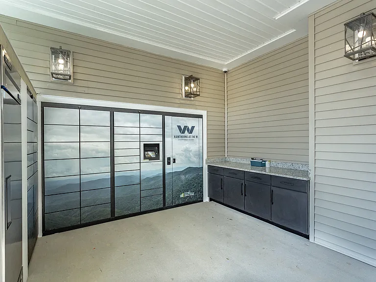 Hawthorne at the W Parcel Pending Lockers