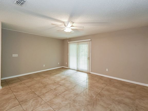 5th image of 4560 Melissa Ct W
